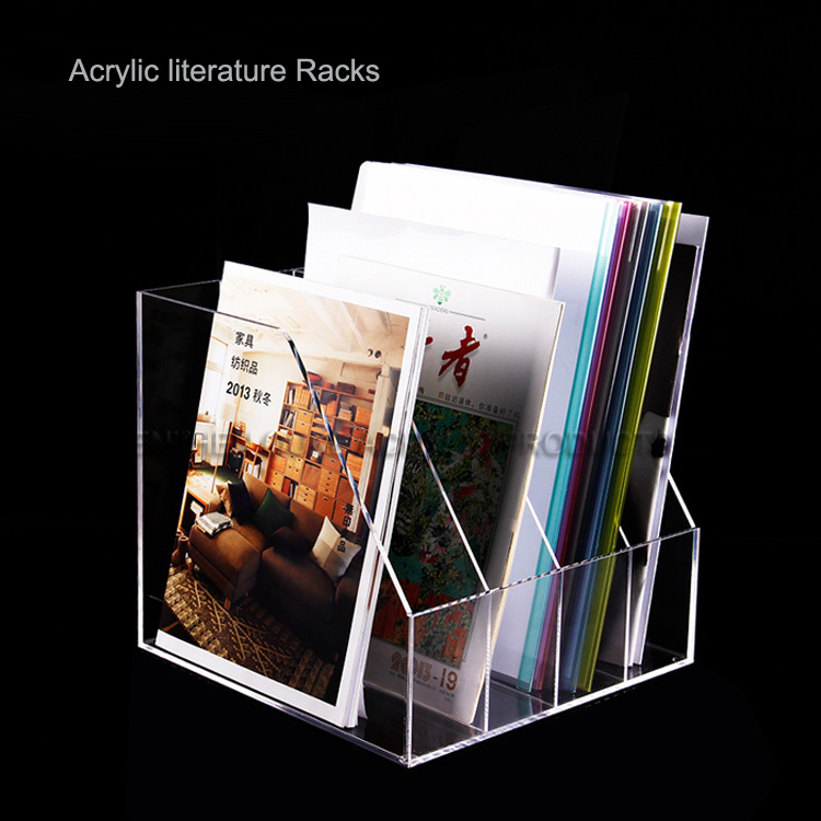 literatur racks.jpg