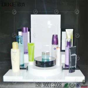 Desain Elegan Clear Acrylic Perfume Display Stand