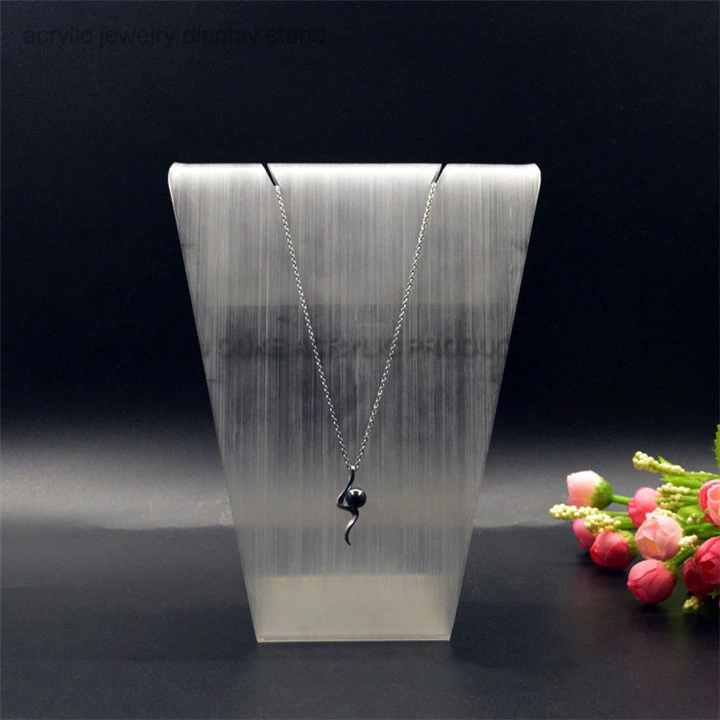 Hot Bending High Quality Fashion Necklace Display Stand Acrylic Necklace Holder