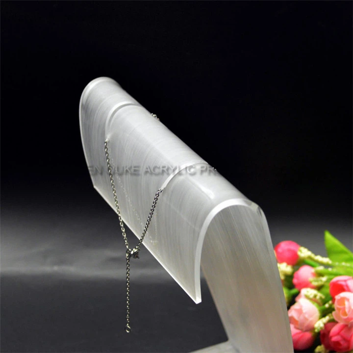 Hot Bending High Quality Fashion Necklace Display Stand Acrylic Necklace Holder