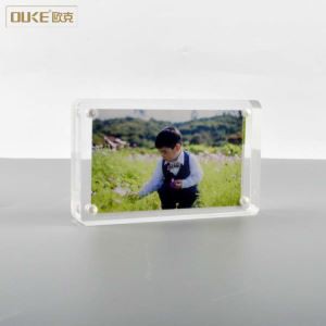 Bingkai Foto Magnet Akrilik Kecil Magnetik